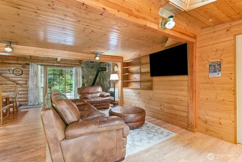 191 Northwoods Cabin Cougar WA 98616