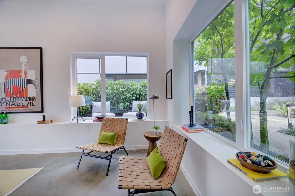 3834 California Avenue SW Seattle WA 98116