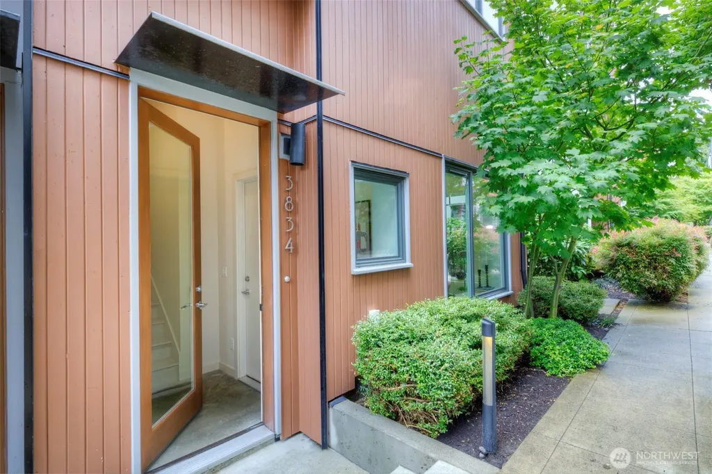 3834 California Avenue SW Seattle WA 98116