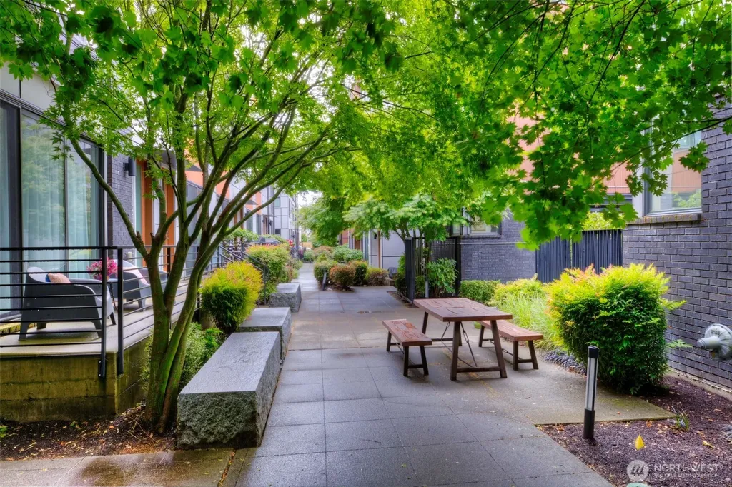3834 California Avenue SW Seattle WA 98116
