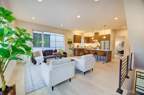 3834 California Avenue SW Seattle WA 98116
