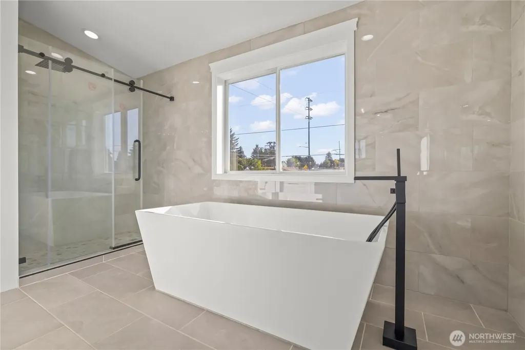 3202 S 66th Street Tacoma WA 98409