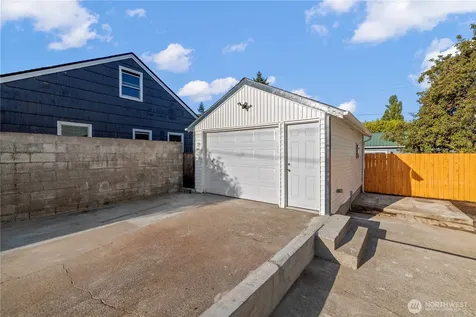 3202 S 66th Street Tacoma WA 98409