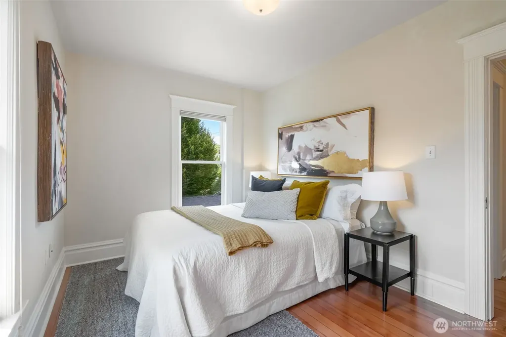 1715 E Mercer Street Seattle WA 98112