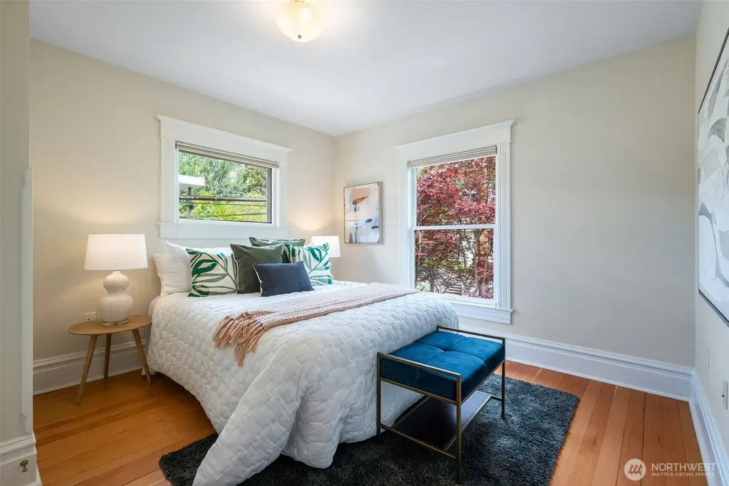1715 E Mercer Street Seattle WA 98112
