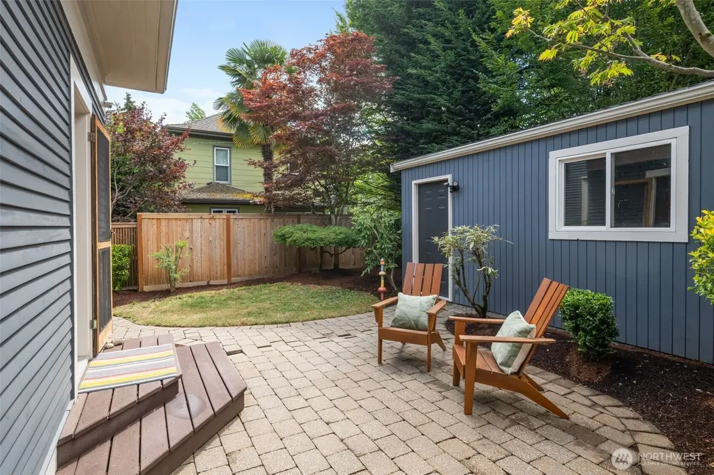 1715 E Mercer Street Seattle WA 98112