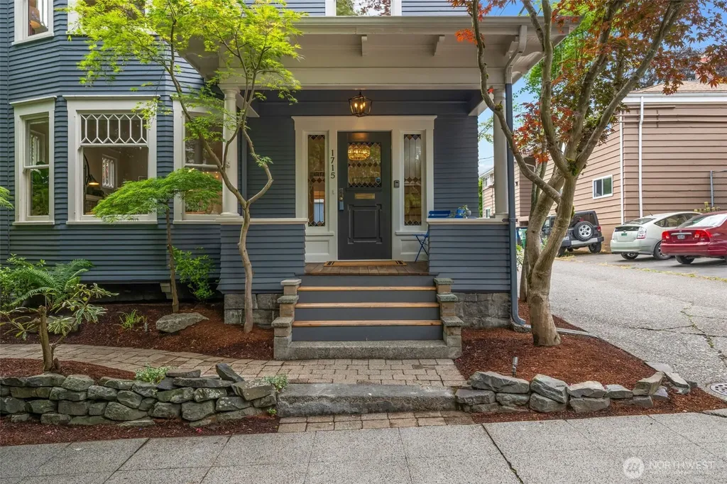 1715 E Mercer Street Seattle WA 98112