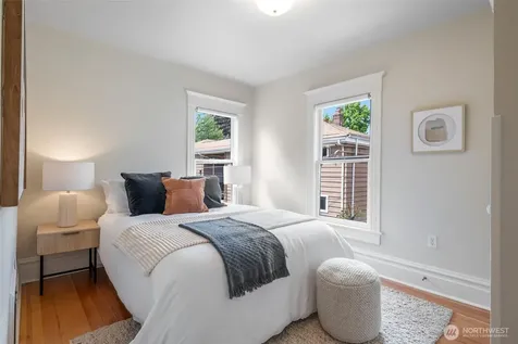 1715 E Mercer Street Seattle WA 98112