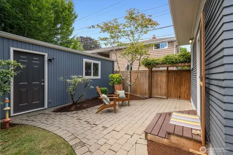 1715 E Mercer Street Seattle WA 98112