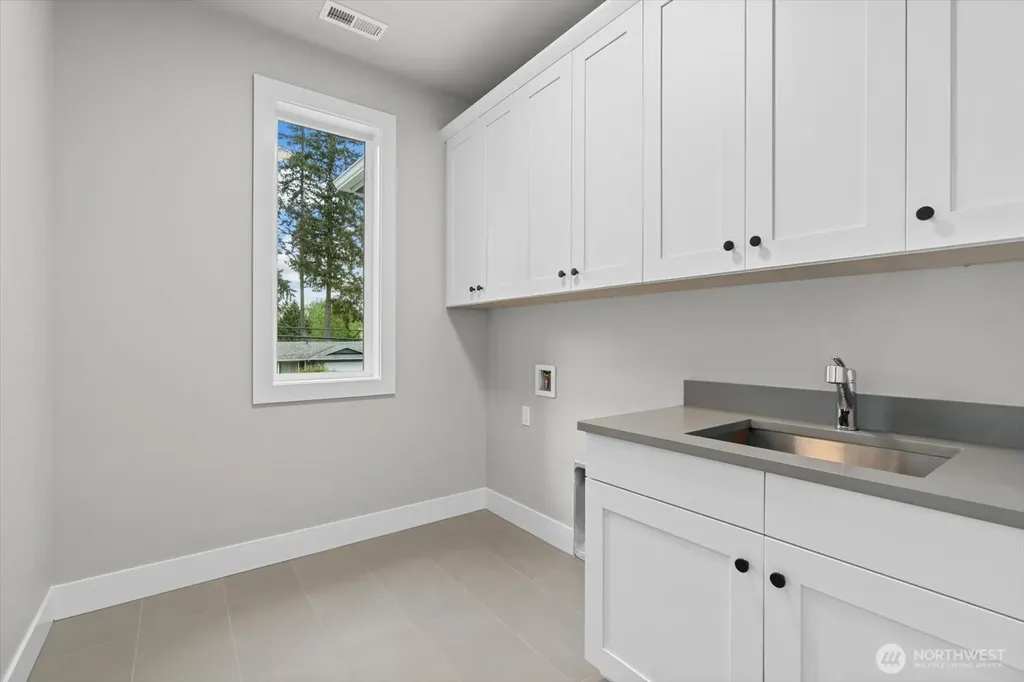 15058 75th Ave NE Kenmore WA 98028