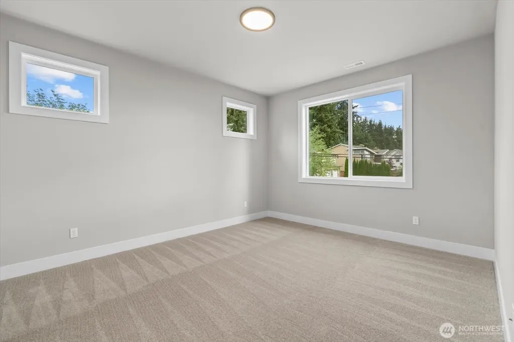 15058 75th Ave NE Kenmore WA 98028