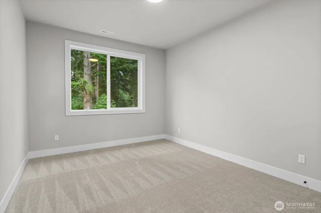 15058 75th Ave NE Kenmore WA 98028
