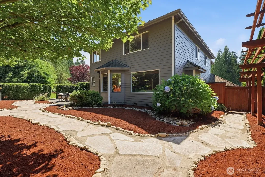 18009 Ambleside Court Arlington WA 98223
