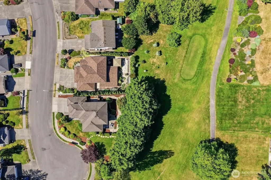 18009 Ambleside Court Arlington WA 98223