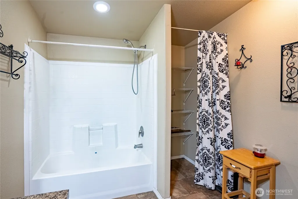 20 Timothy Lane Brewster WA 98812