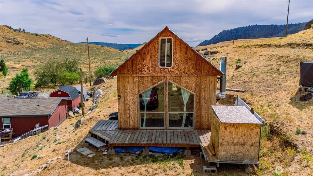20 Timothy Lane Brewster WA 98812