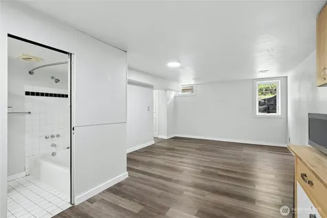 9520 2nd Avenue NW Seattle WA 98117