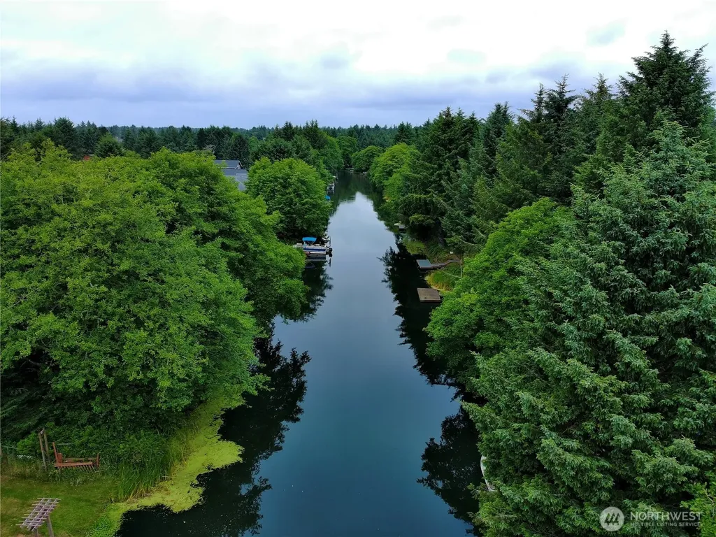 772 Island Circle SE Ocean Shores WA 98569