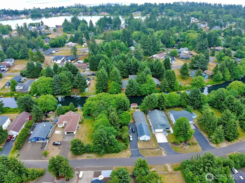 772 Island Circle SE Ocean Shores WA 98569