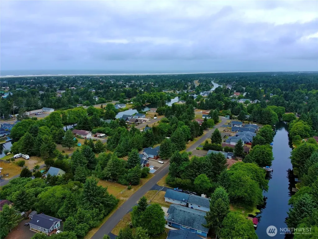 772 Island Circle SE Ocean Shores WA 98569