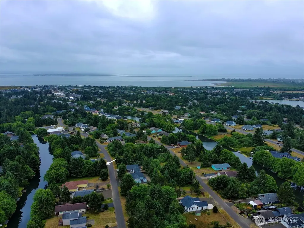 772 Island Circle SE Ocean Shores WA 98569