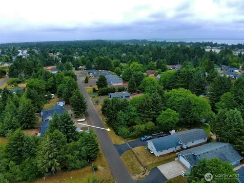 772 Island Circle SE Ocean Shores WA 98569