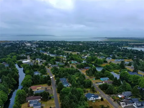 772 Island Circle SE Ocean Shores WA 98569