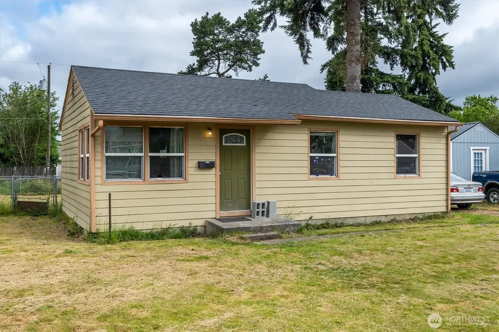 311 Cypress Street Longview WA 98632