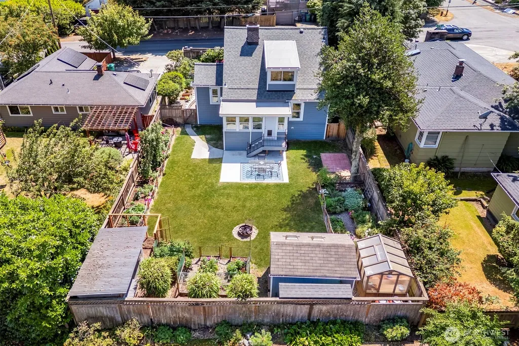 610 125th Street Seattle WA 98133