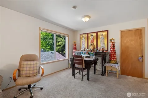 19726 50th W Lynnwood WA 98036