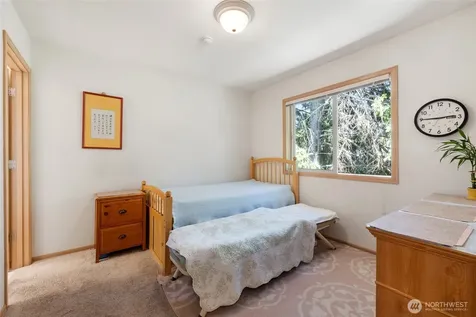 19726 50th W Lynnwood WA 98036