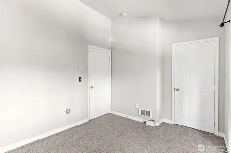 7703 11 Avenue SW Seattle WA 98106