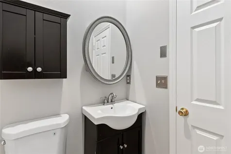 7703 11 Avenue SW Seattle WA 98106