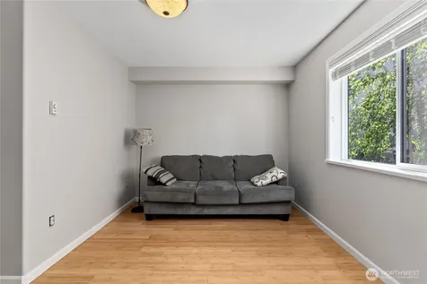 7703 11 Avenue SW Seattle WA 98106