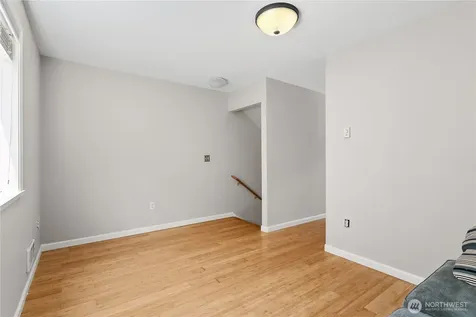 7703 11 Avenue SW Seattle WA 98106