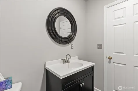 7703 11 Avenue SW Seattle WA 98106