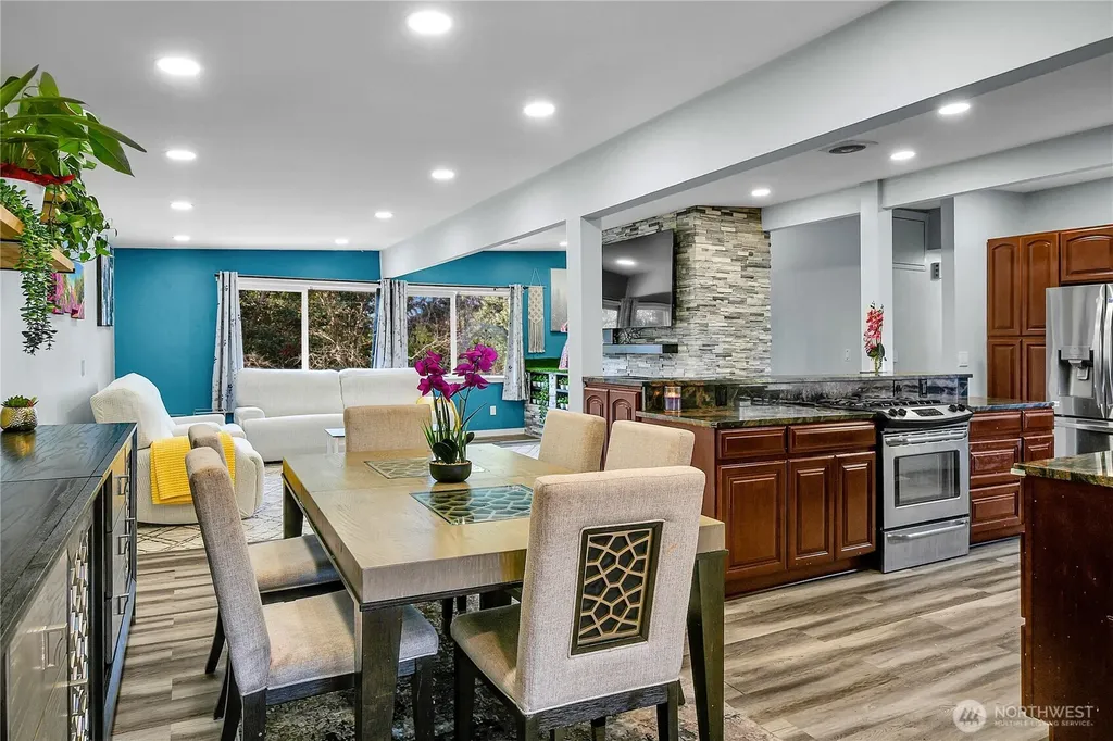 15836 43rd Avenue S Tukwila WA 98188