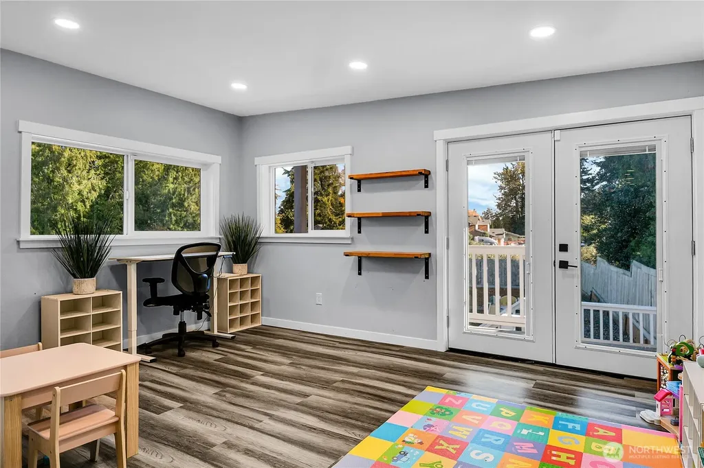 15836 43rd Avenue S Tukwila WA 98188