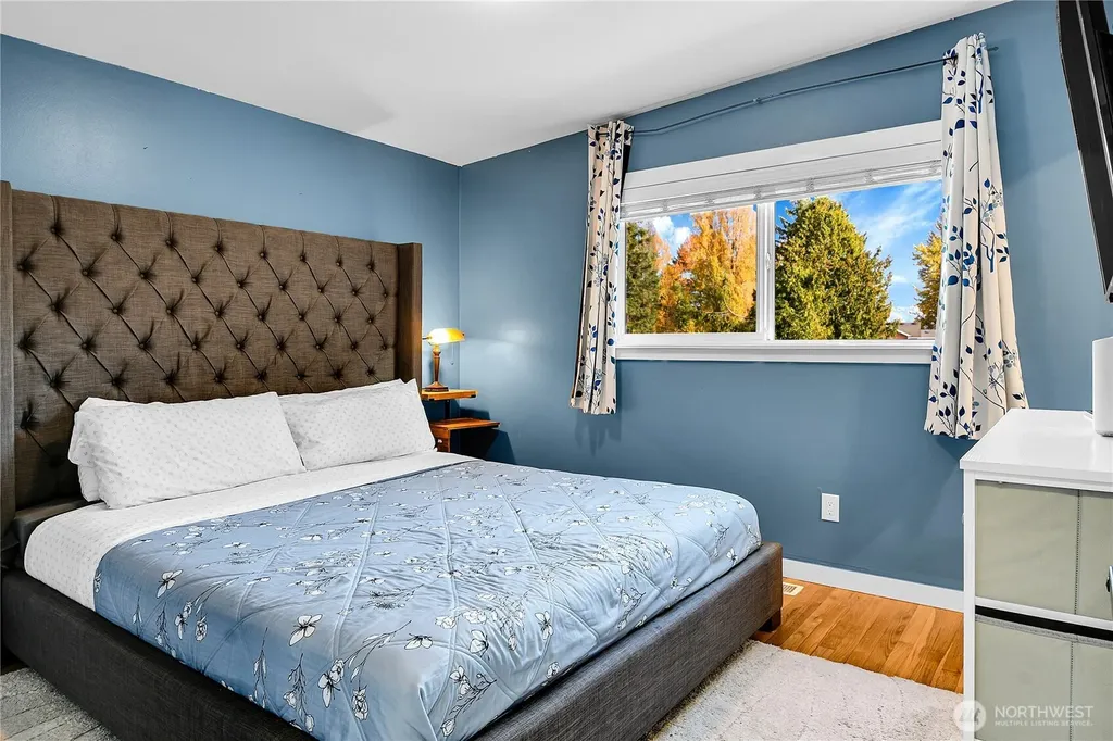 15836 43rd Avenue S Tukwila WA 98188