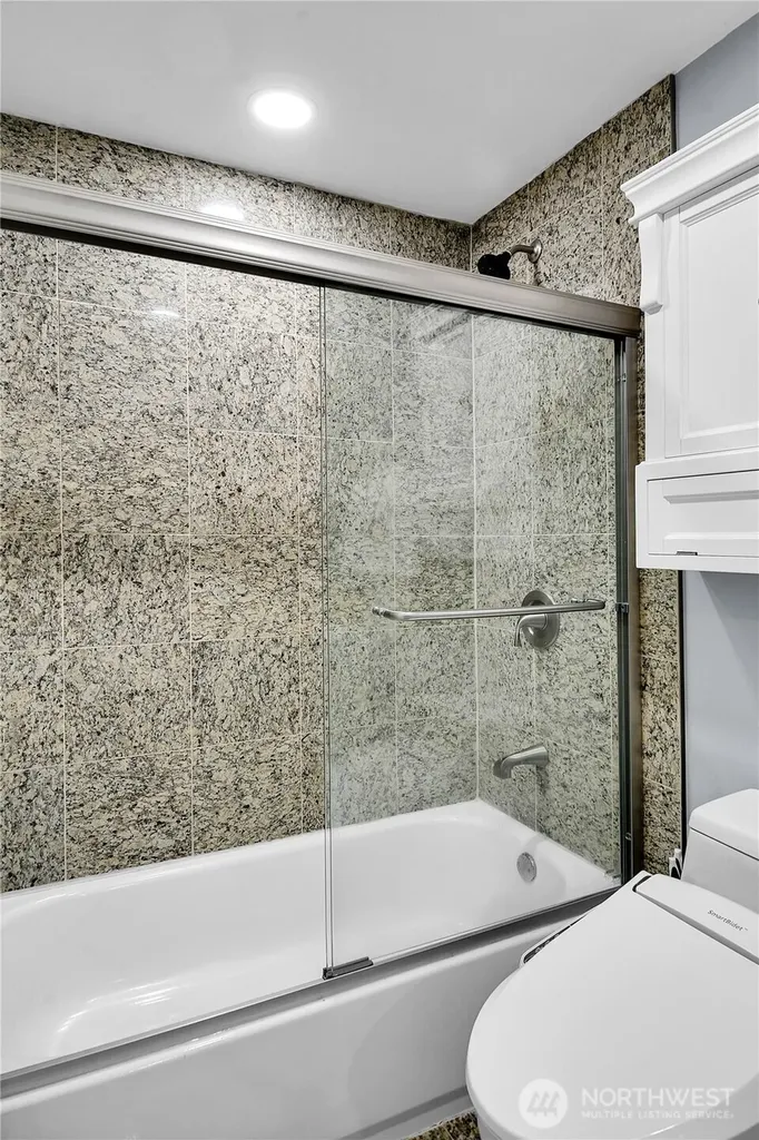15836 43rd Avenue S Tukwila WA 98188
