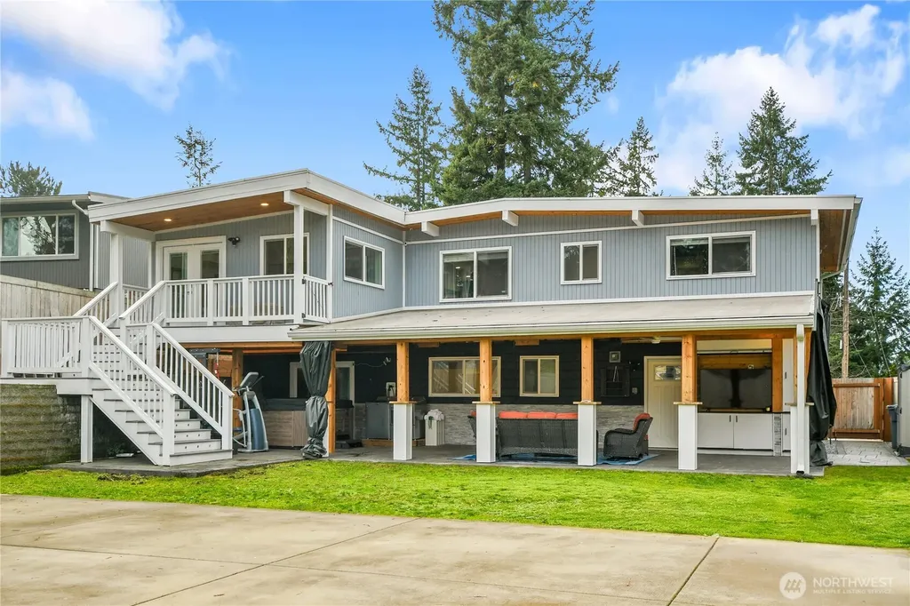 15836 43rd Avenue S Tukwila WA 98188