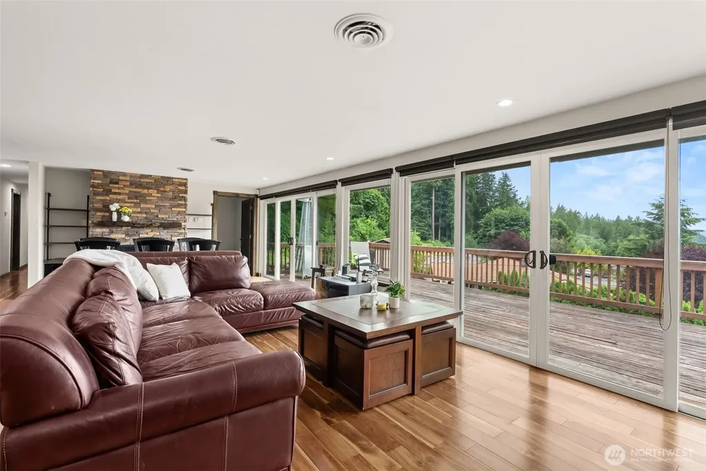 233 Devereese Road Chehalis WA 98532