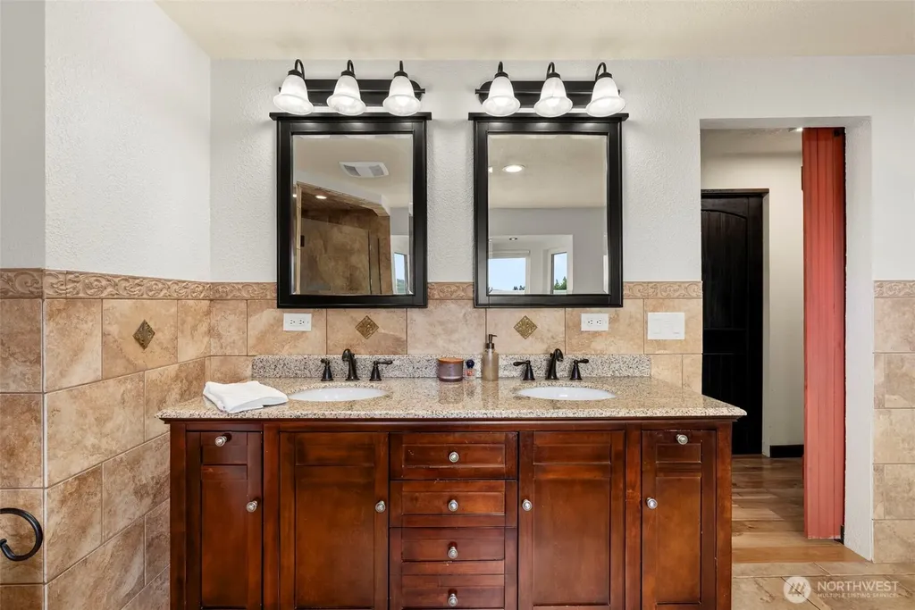 233 Devereese Road Chehalis WA 98532