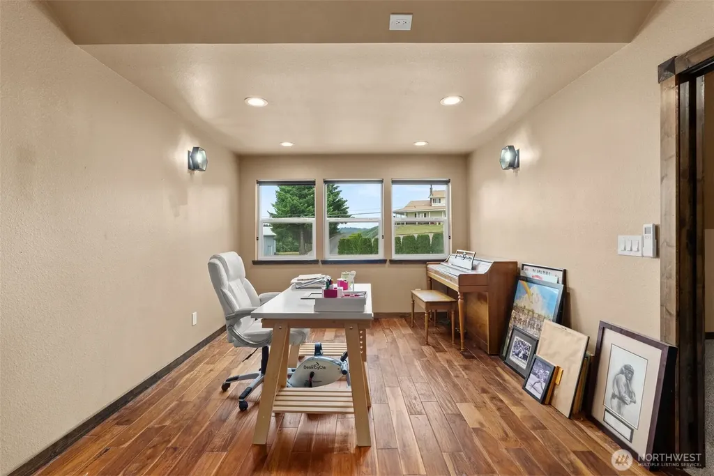 233 Devereese Road Chehalis WA 98532