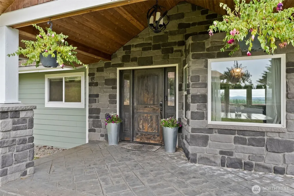 233 Devereese Road Chehalis WA 98532