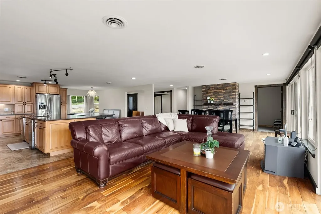 233 Devereese Road Chehalis WA 98532