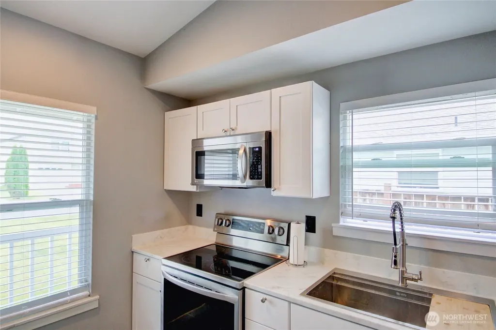 3205 Arbor Street Mount Vernon WA 98273