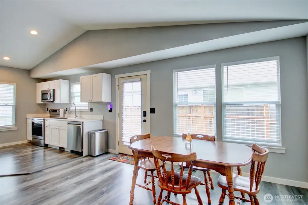 3205 Arbor Street Mount Vernon WA 98273