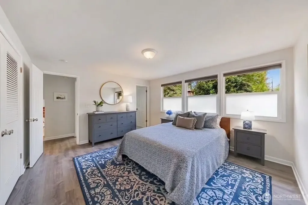 19115 104th Avenue NE Bothell WA 98011