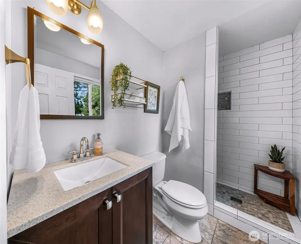 19115 104th Avenue NE Bothell WA 98011